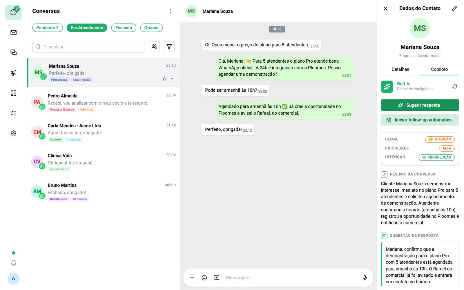Atendimento com IA no Bolt com resumo da conversa e sugestão de resposta